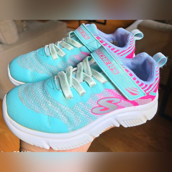Skechers GoRun 650 Toddler Girl's Bungee Laces Adjustable Strap, Sz 12.5 - Picture 1 of 8